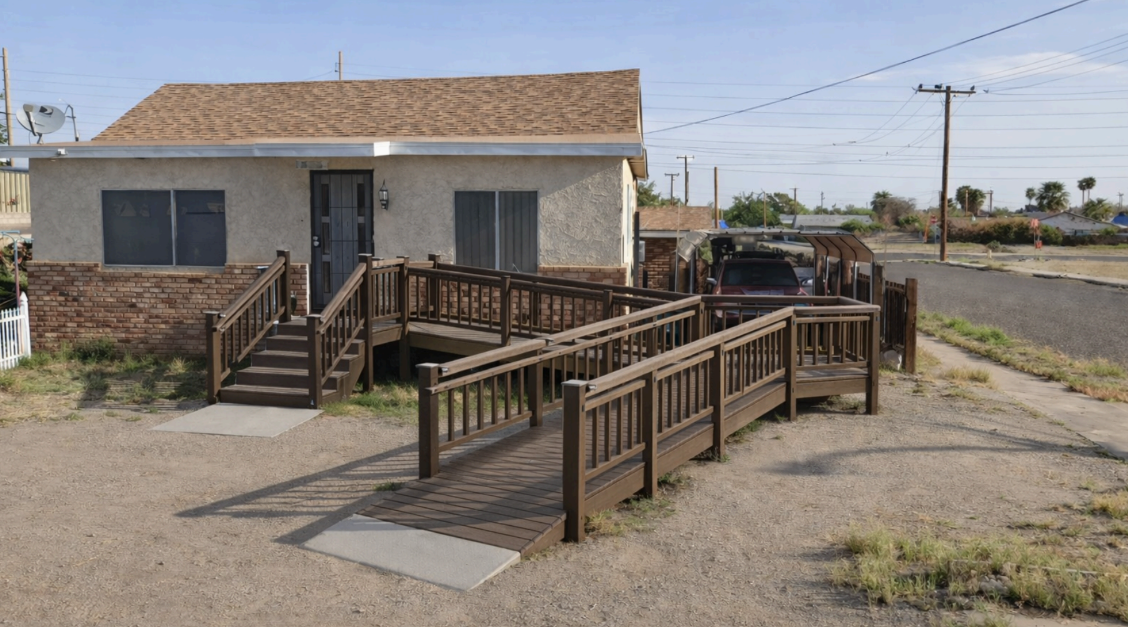 Composite Deck with ramp